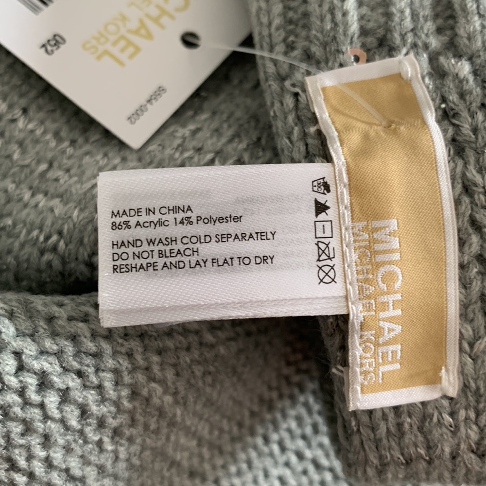 Michael Kors winter scarf. - Picture 5 of 5